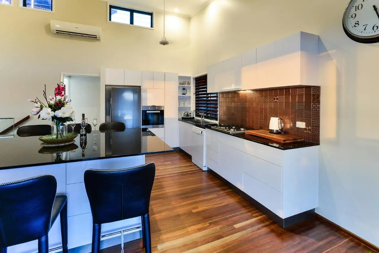 Casuarina 16 - 3 Bedroom House With 180 Degree Ocean Views, Buggy & Valet Service Остров Гамильтон Дом отдыха