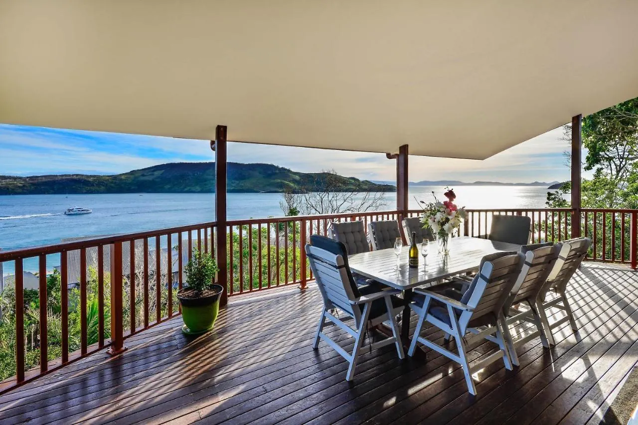 Casuarina 16 - 3 Bedroom House With 180 Degree Ocean Views, Buggy & Valet Service Hamilton Island Holiday home